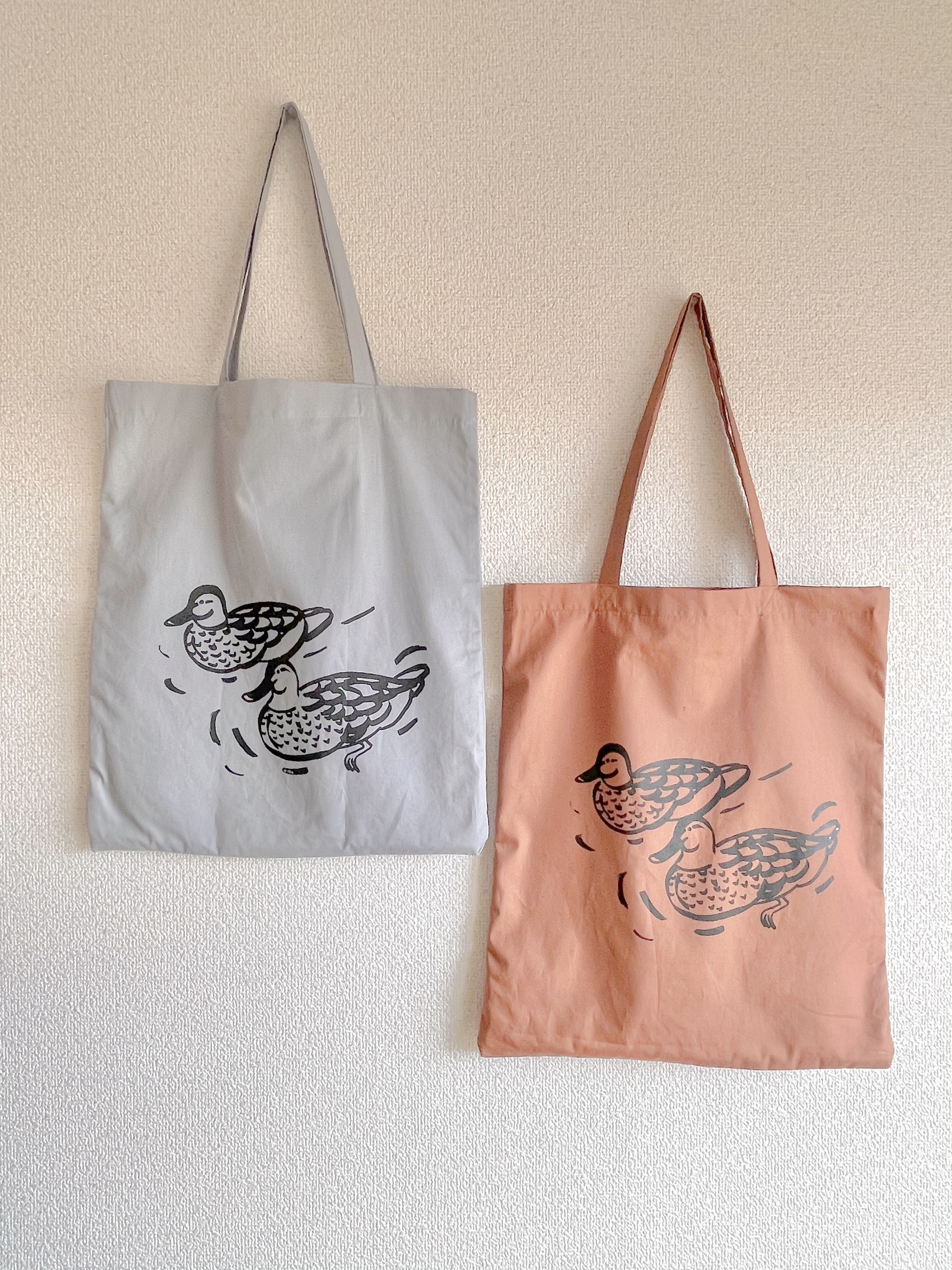 2匹のカモのトートバッグ