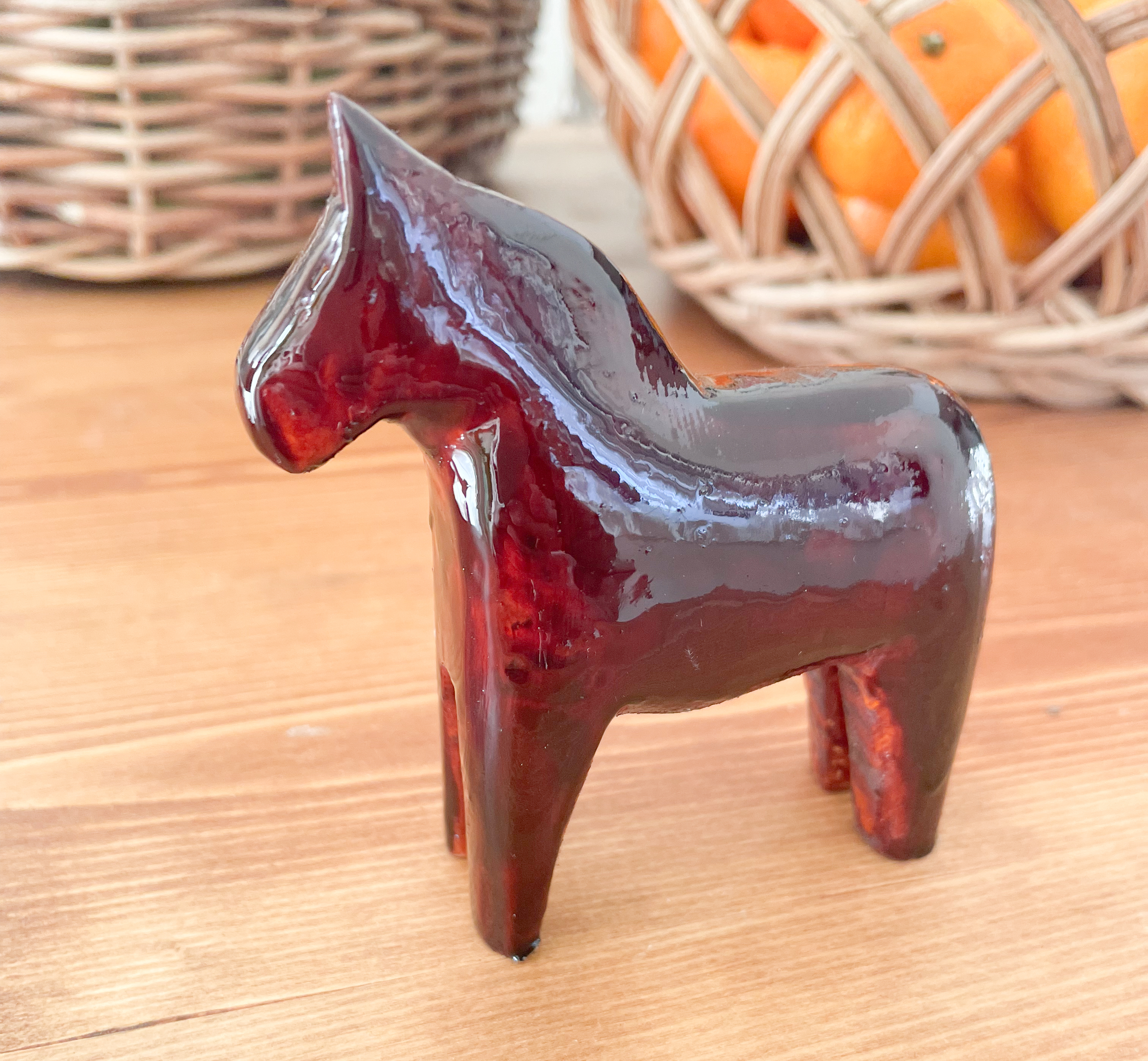 漆塗りのダーラナホース